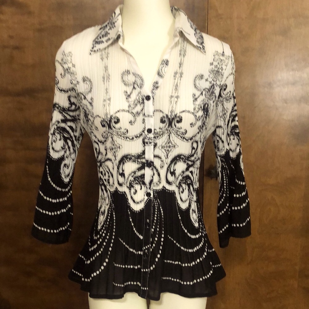 Studio 1940 long sleeve V neck